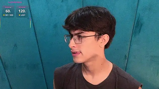 Aaron Eze online show from 02.01.26