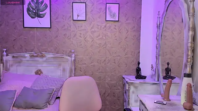 Sara clk online show from 04.10.26