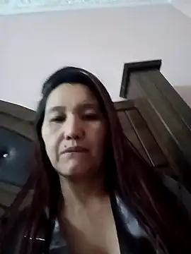 Bigtitsass81 online show from 10.19.25