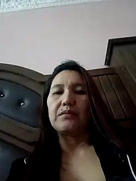 Bigtitsass81 online show from 10.20.25