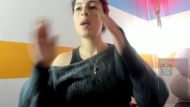 moon winy online show from 10.22.25