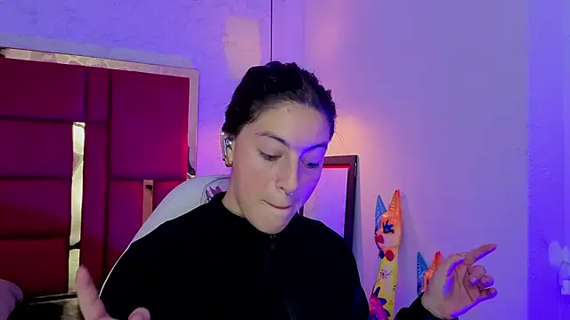 moon winy online show from 03.22.26