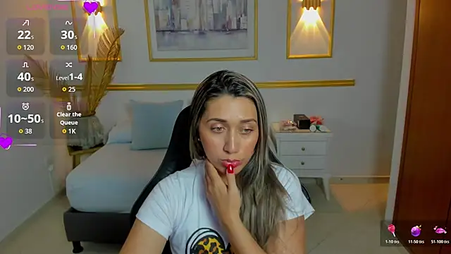 karlyy  online show from 11.20.25