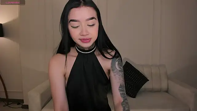 MeganCross1 online show from 11.14.25