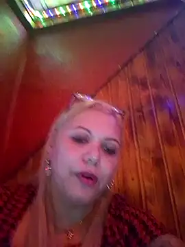 Snapshot of Lvna6969 chatting on 11.07.25 Lvna6969 online show from 11.07.25