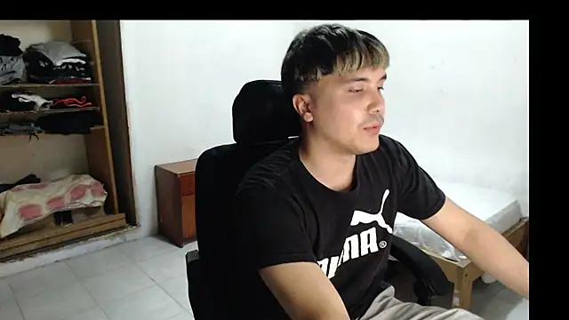 CuteAlexBoy online show from 12.18.25