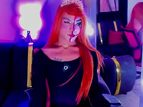 Snapshot of CherryAndSammy chatting on 10.27.25 CherryAndSammy online show from 10.27.25