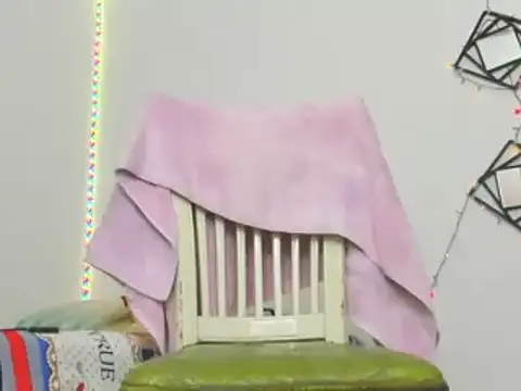 Snapshot of Sami_guzman chatting on 11.12.25 Sami guzman online show from 11.12.25