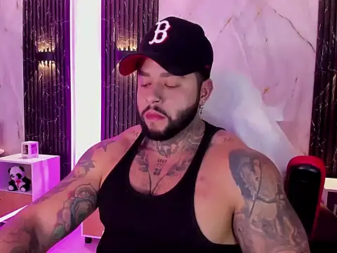 marcusfit1 online show from 11.05.25