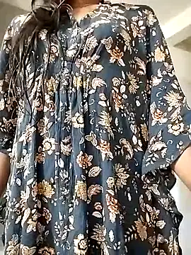 Ratri-Biswas online show from 11.18.25