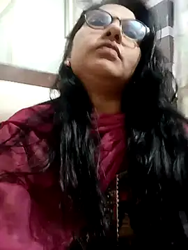 Vanshika1432 online show from 10.28.25