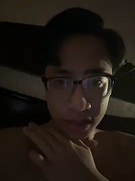 liamhn2k4 online show from 02.12.26