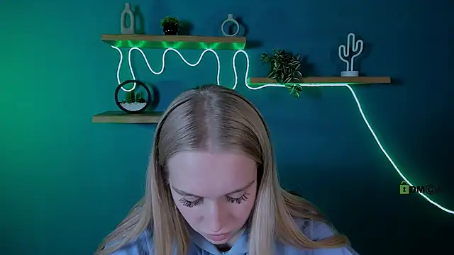 megan cold online show from 11.04.25