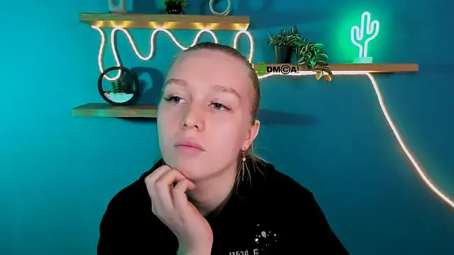 megan cold online show from 11.10.25