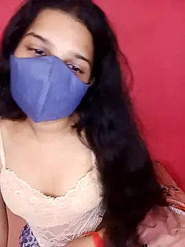 Snapshot of Lovely_Queennn chatting on 10.17.25 Lovely Queennn online show from 10.17.25