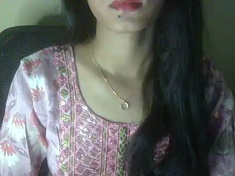 Snapshot of Shezi_N chatting on 07.16.26 Shezi N online show from 07.16.26