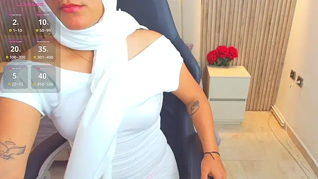 Snapshot of Aziz_daud chatting on 10.18.25 Aziz daud online show from 10.18.25