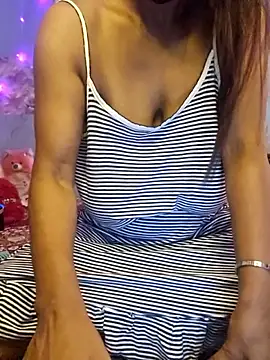 Snapshot of Desi_Maya69 chatting on 06.01.26 Desi Maya69 online show from 06.01.26