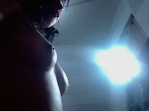 petite coral online show from 10.26.25