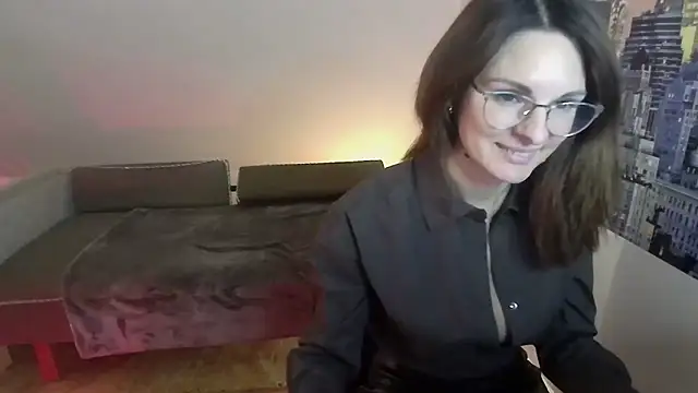 kinkysarahx online show from 11.24.25