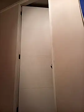 lilivalkova online show from 04.21.26