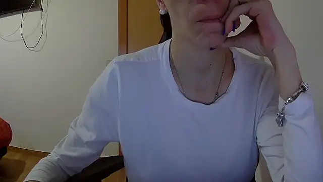 Snapshot of vampirosa@xh chatting on 03.10.26 vampirosaxh online show from 03.10.26