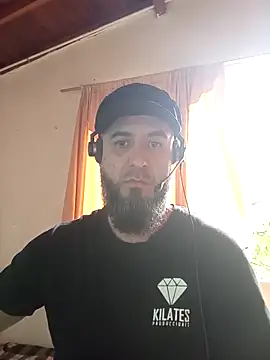 Snapshot of barbas880914 chatting on 11.11.25 barbas880914 online show from 11.11.25