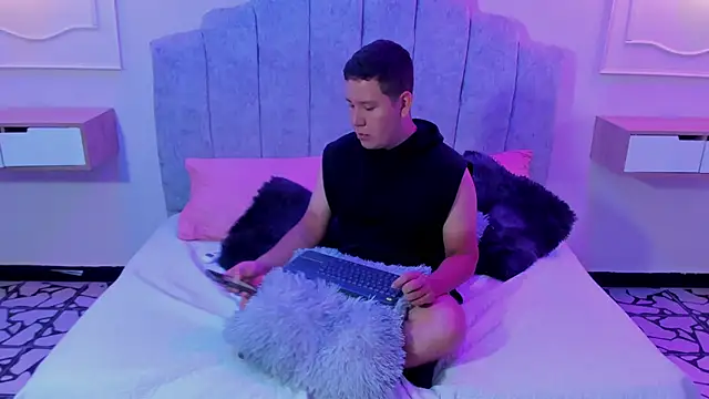 Snapshot of noah_chapman chatting on 10.17.25 noah chapman online show from 10.17.25