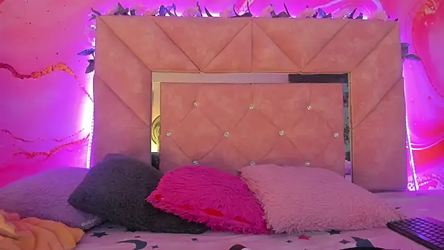 mia  blaze   online show from 01.12.26