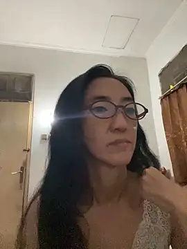 princessD077 online show from 11.20.25