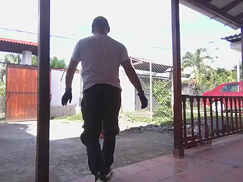 Snapshot of 44nextdoorgentleman chatting on 10.18.25 44nextdoorgentleman online show from 10.18.25