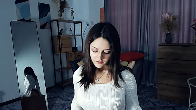 ClarissaMaheia online show from 10.22.25