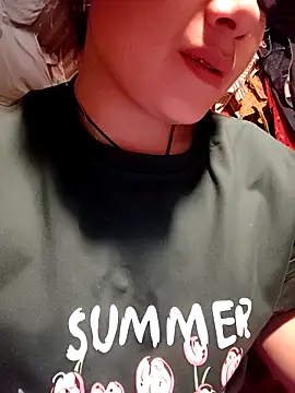 Snapshot of Sinhlinh2020 chatting on 01.17.26 Sinhlinh2020 online show from 01.17.26