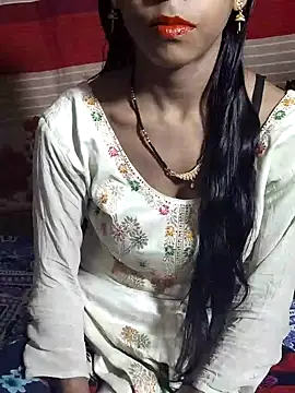 Itz Aisha   online show from 11.04.25