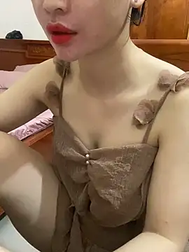 Snapshot of Phale2x chatting on 10.18.25 Phale2x online show from 10.18.25