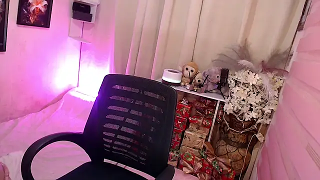 Katesy12 online show from 12.17.25