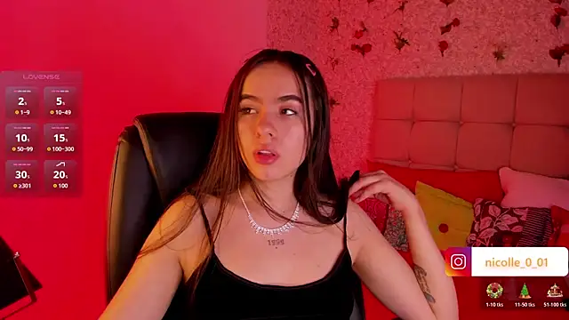 amelia ferrerx online show from 11.22.25