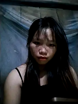 linh-miu99 online show from 10.18.25