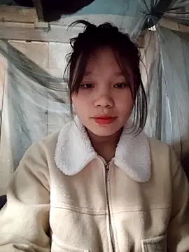 linh-miu99 online show from 02.19.26