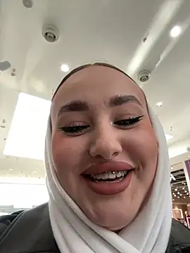 KiraSunshine online show from 11.01.25