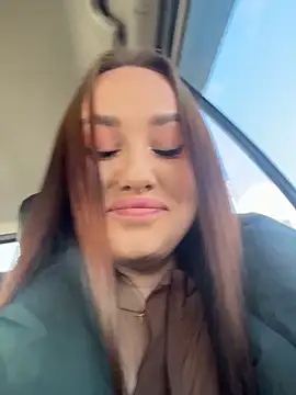 KiraSunshine online show from 04.22.26