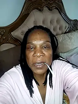 Hotcougar online show from 10.24.25