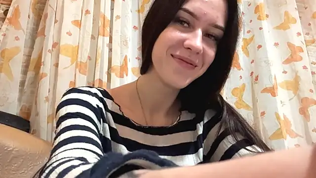 Snapshot of LoreleiFolta chatting on 11.03.25 LoreleiFolta online show from 11.03.25