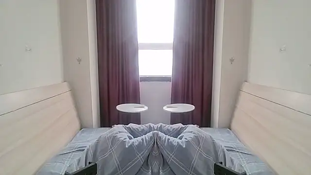 Snapshot of Xiaomao- chatting on 10.31.25 Xiaomao- online show from 10.31.25