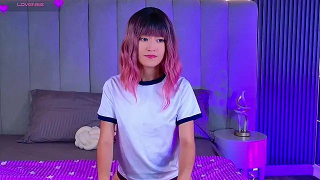 Tiny Dream online show from 12.20.25