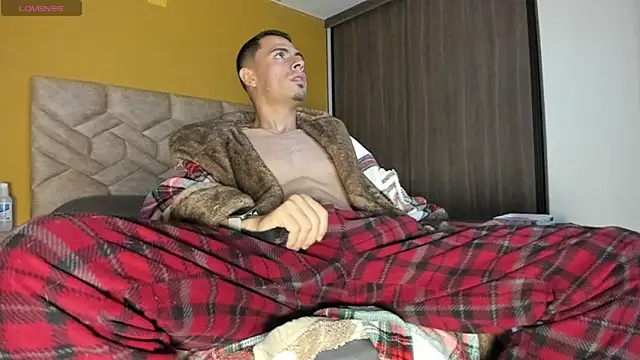 Snapshot of Gregory_mancini chatting on 11.25.25 Gregory mancini online show from 11.25.25