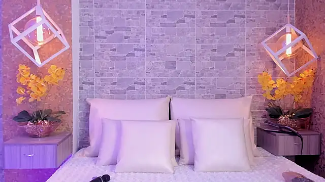 Catalina-Thompson online show from 11.19.25