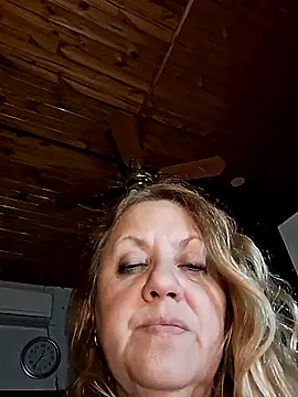 Snapshot of JennyInVegas chatting on 05.21.26 JennyInVegas online show from 05.21.26