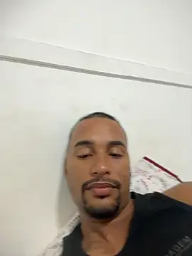 casalbrhot25 online show from 10.26.25