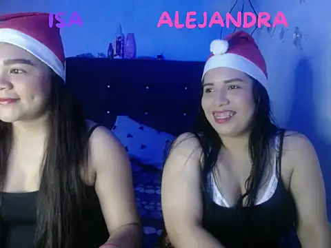 Snapshot of 2moons_full_of_love chatting on 12.02.25 2moons full of love online show from 12.02.25